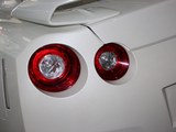 2015款 日产GT-R 3.8T 豪华棕红内饰版