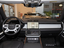 2022 lʿ 90 P300 X-DYNAMIC HSE