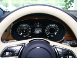 2025 Խ 4.0T V8 LSˇ