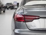 2025款 奥迪A4L 200万辆悦享版 40 TFSI 豪华动感型