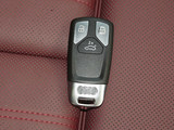 2025款 奥迪A4L 200万辆悦享版 40 TFSI 豪华动感型