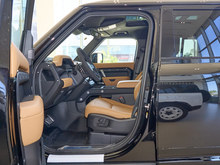 2025 ·lʿ 110 5.0T V8