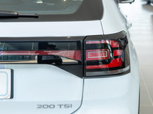 2023 ̽Ӱ 200TSI DSG R-Line