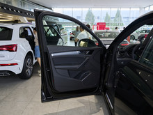 2025 WQ5L Sportback quattro 45ذ 40 TFSI r