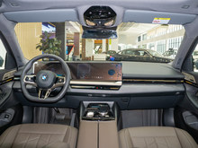 2024 R5ϵ 525Li M\b