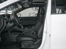 2024 MG5 300TGI ȫŞ