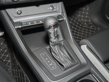 2026�� �W��Q3 quattro 45�����ذ� 35TFSI �r(sh��)�Є�(d��ng)����