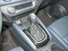 2025�� �п� �Ŀ� ���� 2.0L CVT XV���İ�