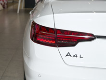 2026�� �µ�A4L 200���������� 40 TFSI ʱ�ж�����